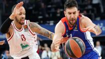 Anadolu Efes'ten kritik galibiyet