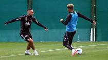 Beşiktaş'ta ayrılık: Bir başka İstanbul ekibiyle anlaşmaya vardı
