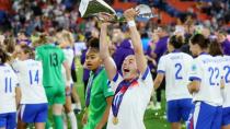 İngiliz futbolunun yeni kahramanları: Kelly ve Hampton